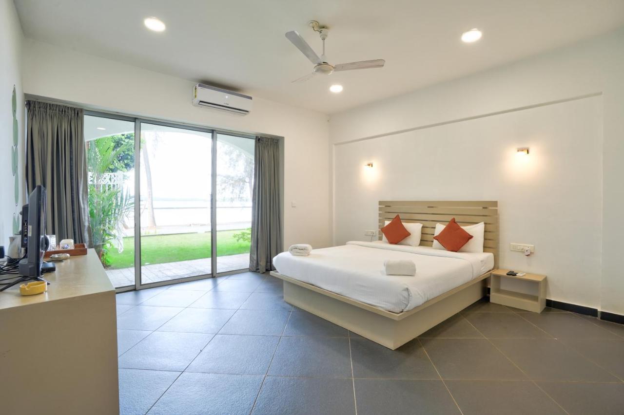 Blu Missel By The River Ribandar ภายนอก รูปภาพ