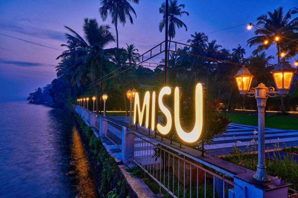Blu Missel By The River Ribandar ภายนอก รูปภาพ